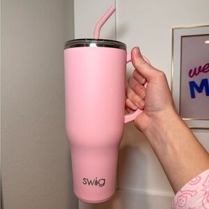 Swig Life 40 oz Mega Mug Insulated Stainless Steel Tumbler in Pink